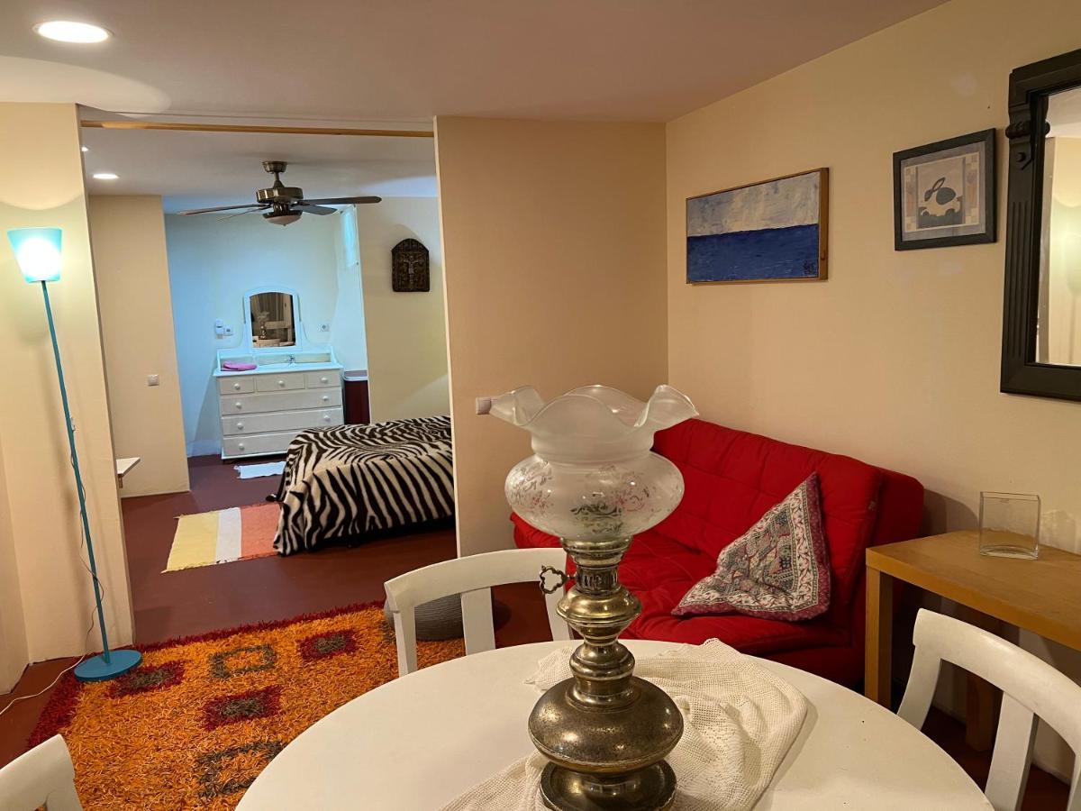 Matadepera Apartamento Abierto Con Patio מראה חיצוני תמונה
