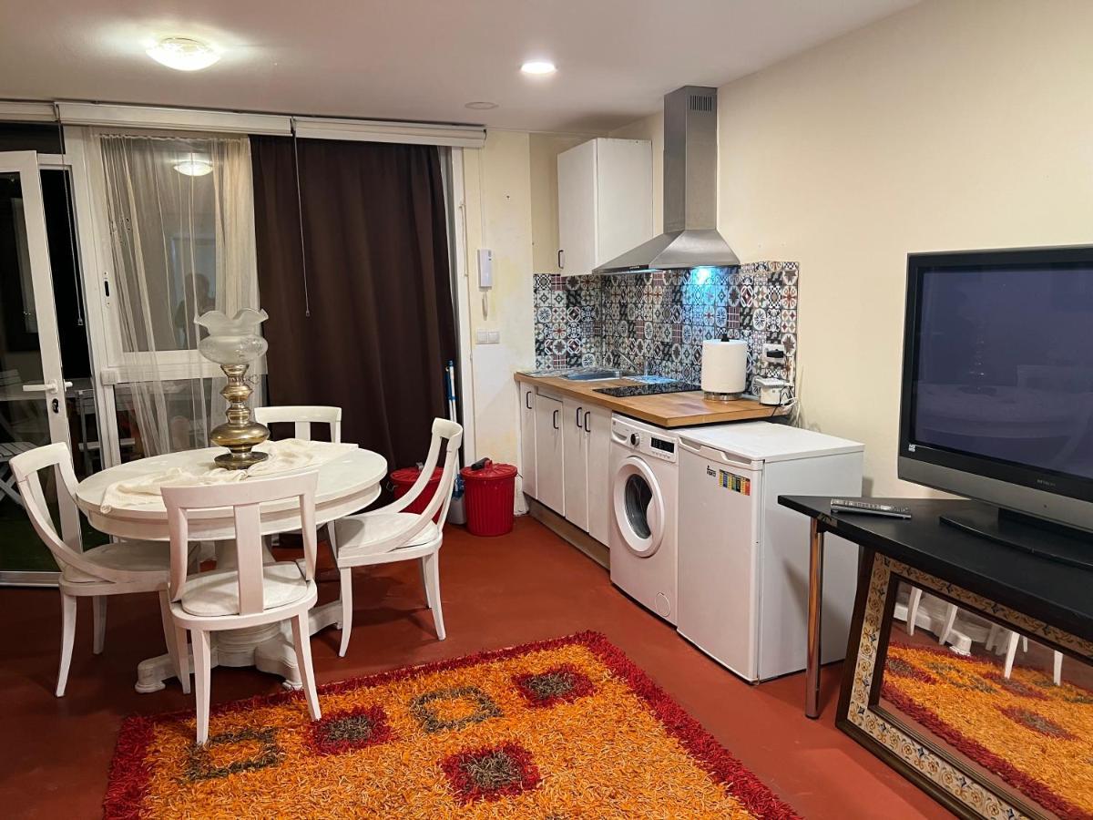 Matadepera Apartamento Abierto Con Patio מראה חיצוני תמונה