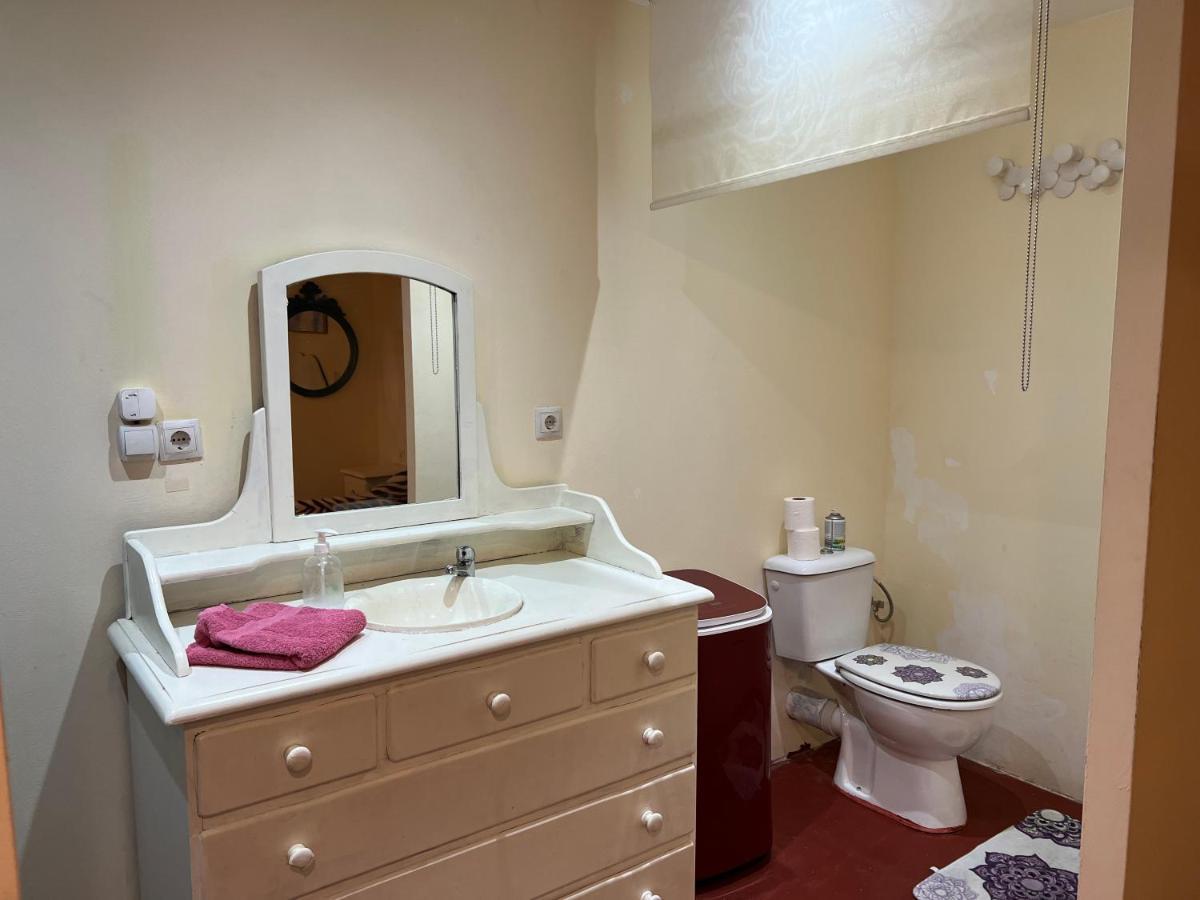 Matadepera Apartamento Abierto Con Patio מראה חיצוני תמונה