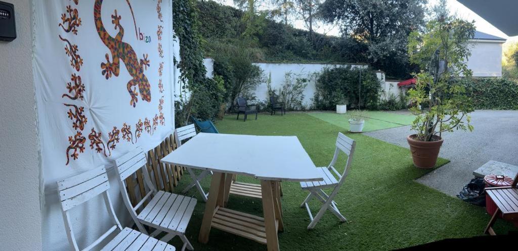 Matadepera Apartamento Abierto Con Patio מראה חיצוני תמונה