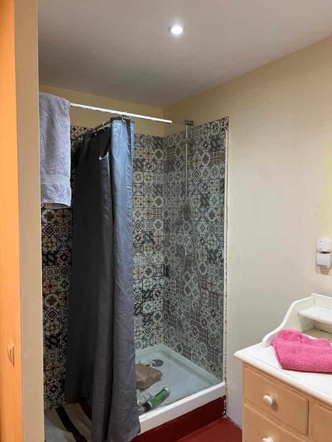 Matadepera Apartamento Abierto Con Patio מראה חיצוני תמונה