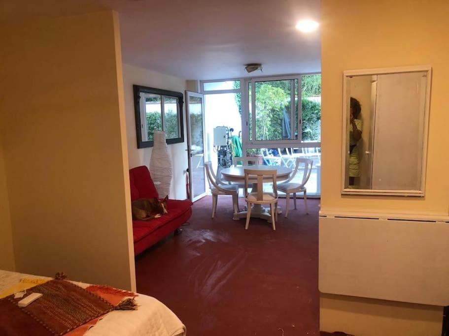 Matadepera Apartamento Abierto Con Patio מראה חיצוני תמונה