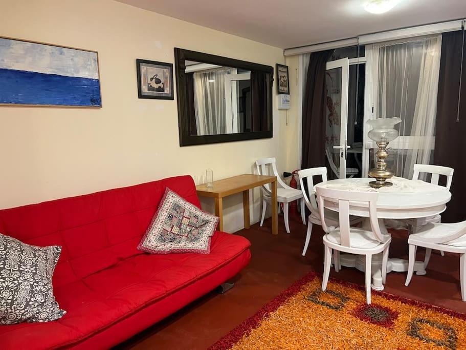 Matadepera Apartamento Abierto Con Patio מראה חיצוני תמונה
