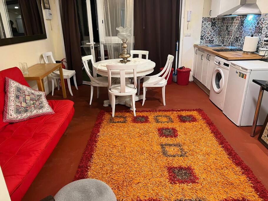 Matadepera Apartamento Abierto Con Patio מראה חיצוני תמונה
